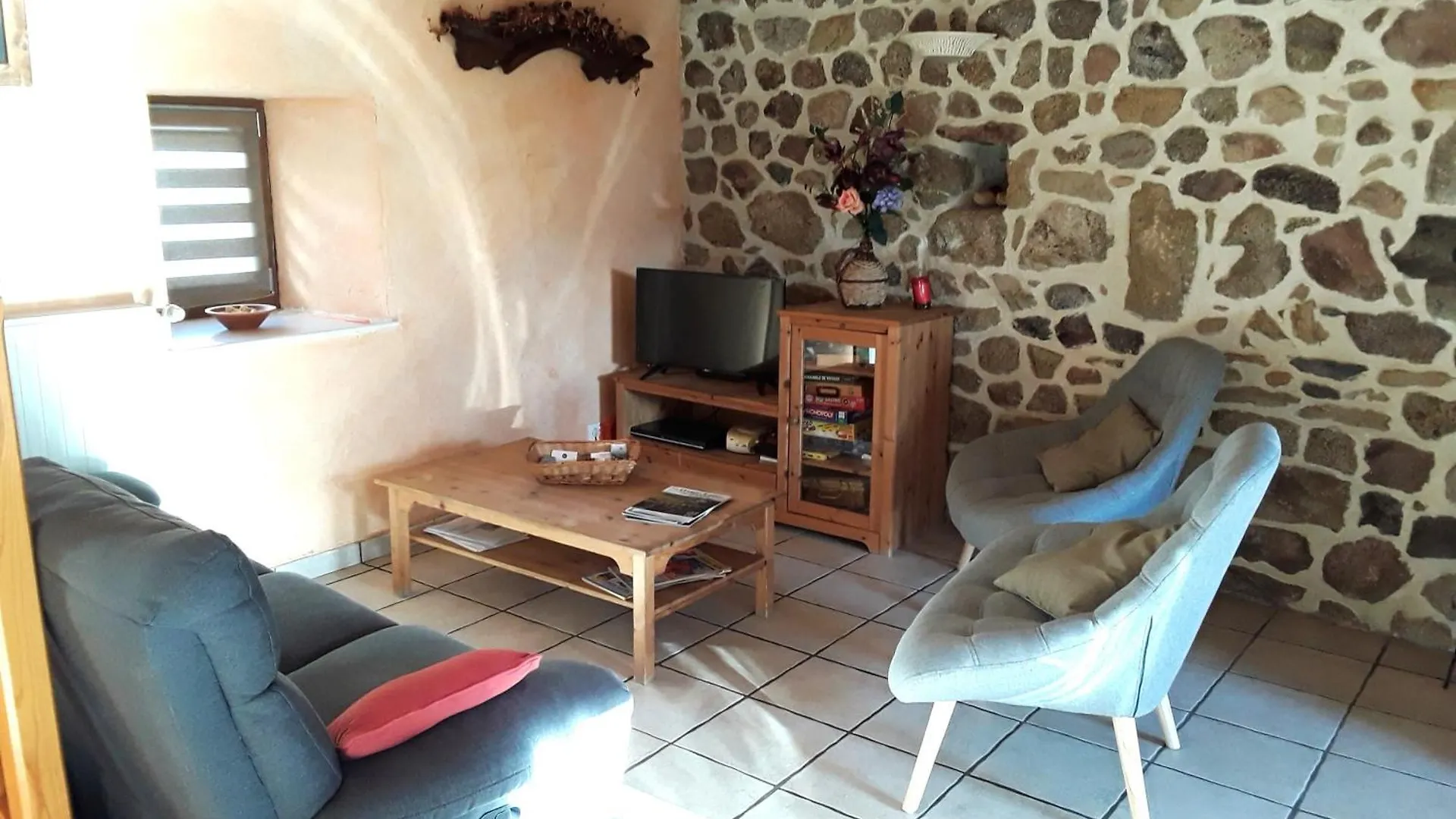 Gite La Fermette Valprivas 0*,  France